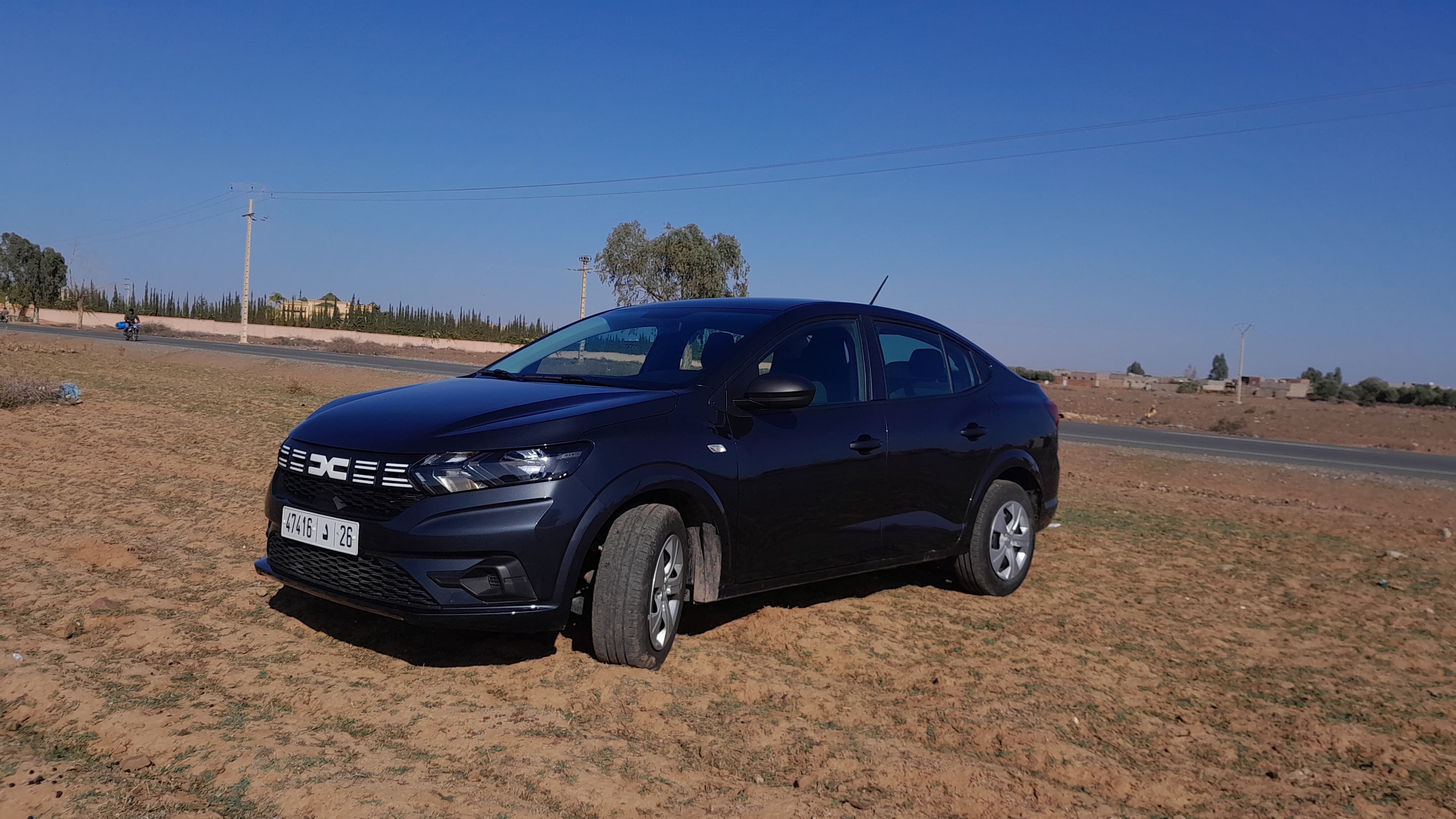 Dacia Logan Blue Outdoor 2